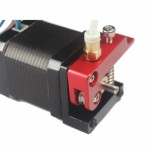 向右朝向 MK8 擠出機